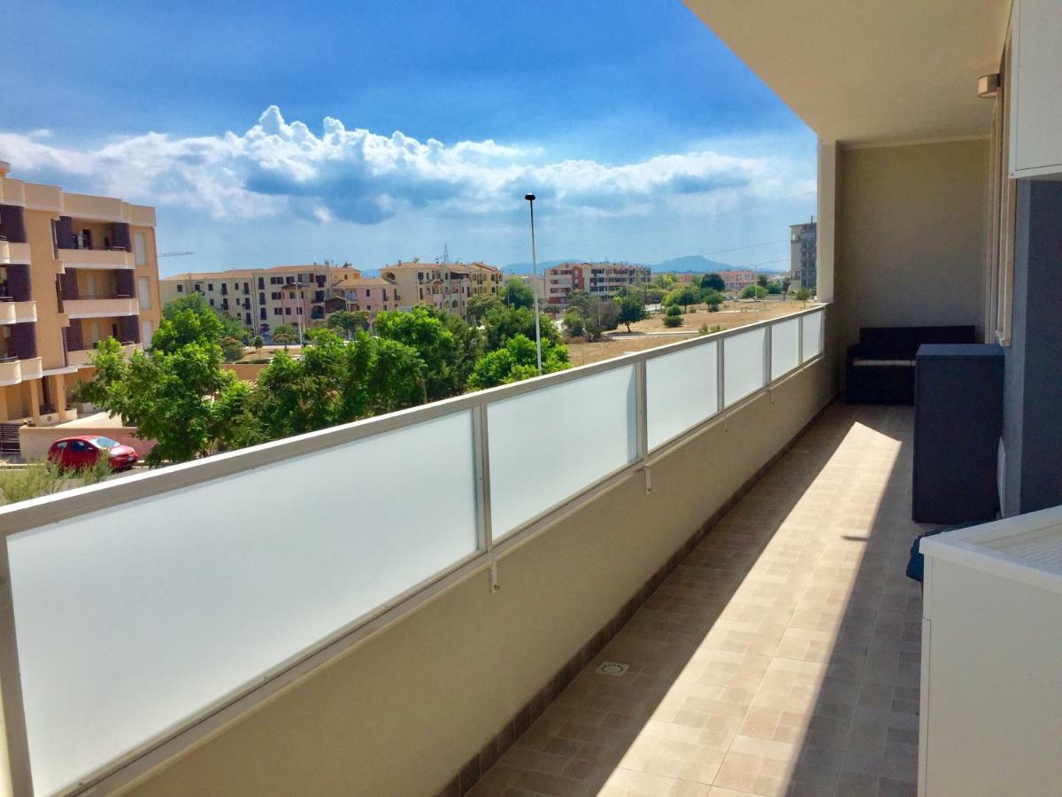 Le Domus Modern Apartments Cagliari Su Forti Экстерьер фото