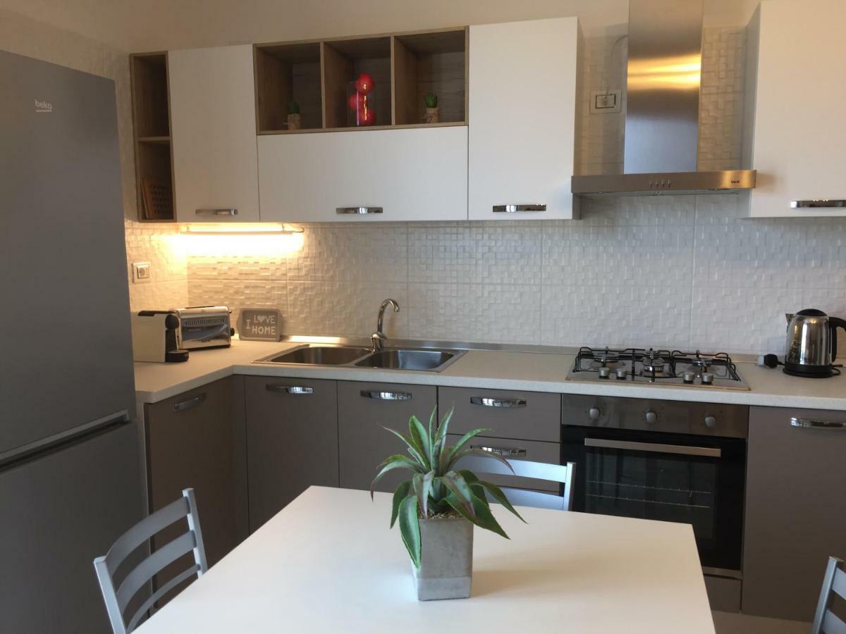 Le Domus Modern Apartments Cagliari Su Forti Экстерьер фото