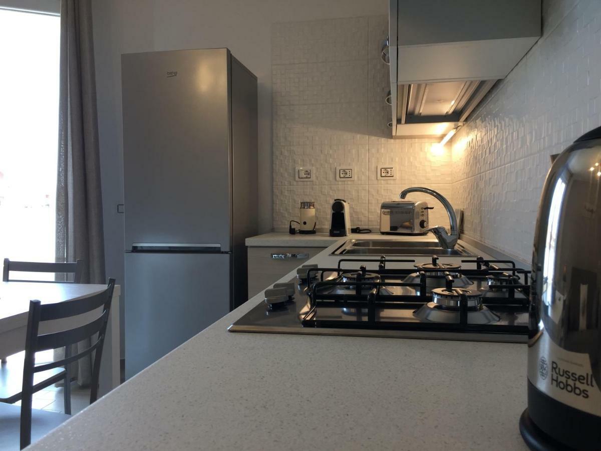 Le Domus Modern Apartments Cagliari Su Forti Экстерьер фото
